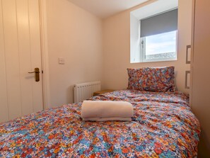 3 عدّة غرف نوم ومكواة/لوح كي وواي فاي مجانًا وملاءات أسرّة