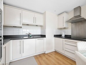 Refrigerador, utensilios de cocina