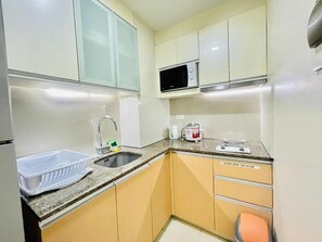 Kühlschrank, Mikrowelle