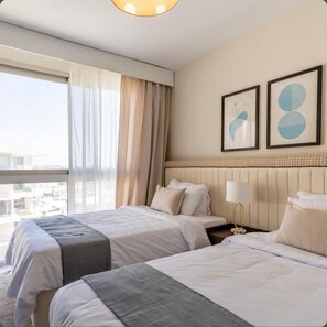 3 bedrooms, iron/ironing board, WiFi, bed sheets - Delightful 3-bedroom chalet in Marassi Marina 2 (Marsa Matrouh Governorate)