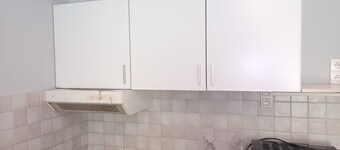 Lovely Getaway at the Foot of the Cliffs, Steps from the Sea