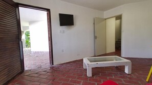 House, 4 Bedrooms, Accessible, Smoking | Interior