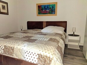 2 bedrooms, bed sheets - House by the lake Elbe-Parey (Elbe-Parey)