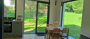 Nieuw, comfortabel vakantiehuis aan zee