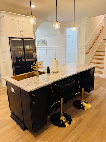 Fridge, microwave, oven, stovetop. Downtown Aiken Elegant NEW Home