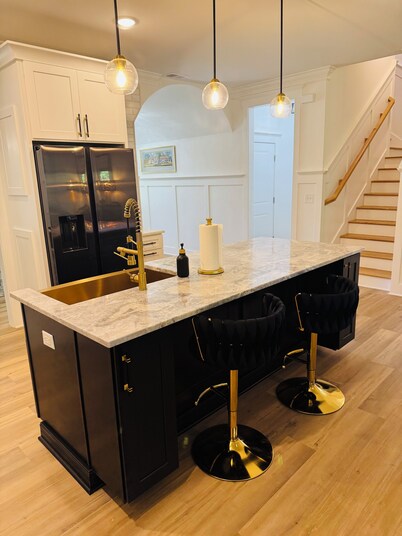 Downtown Aiken Elegant NEW Home