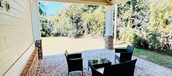 Downtown Aiken Elegant NEW Home