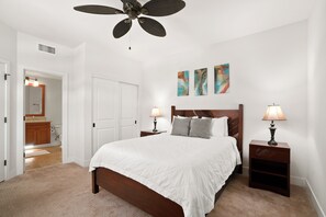 3 chambres, bureau, fer et planche à repasser, Wi-Fi gratuit