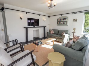 Cottage | Living area