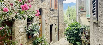 Casina 57 - One Bedroom Apartment, Sleeps 2