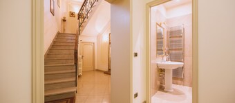 CasAdĂČro - Two Bedroom Apartment, Sleeps 5