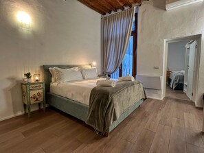 2 slaapkamers, een strijkplank/strijkijzer, gratis wifi, beddengoed