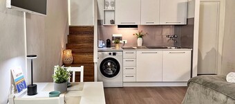 Tuscany Old Town - Two Bedroom Apartment, Sleeps 5