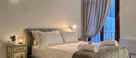 2 chambres, fer et planche Ă repasser, Wi-Fi gratuit, draps fournis