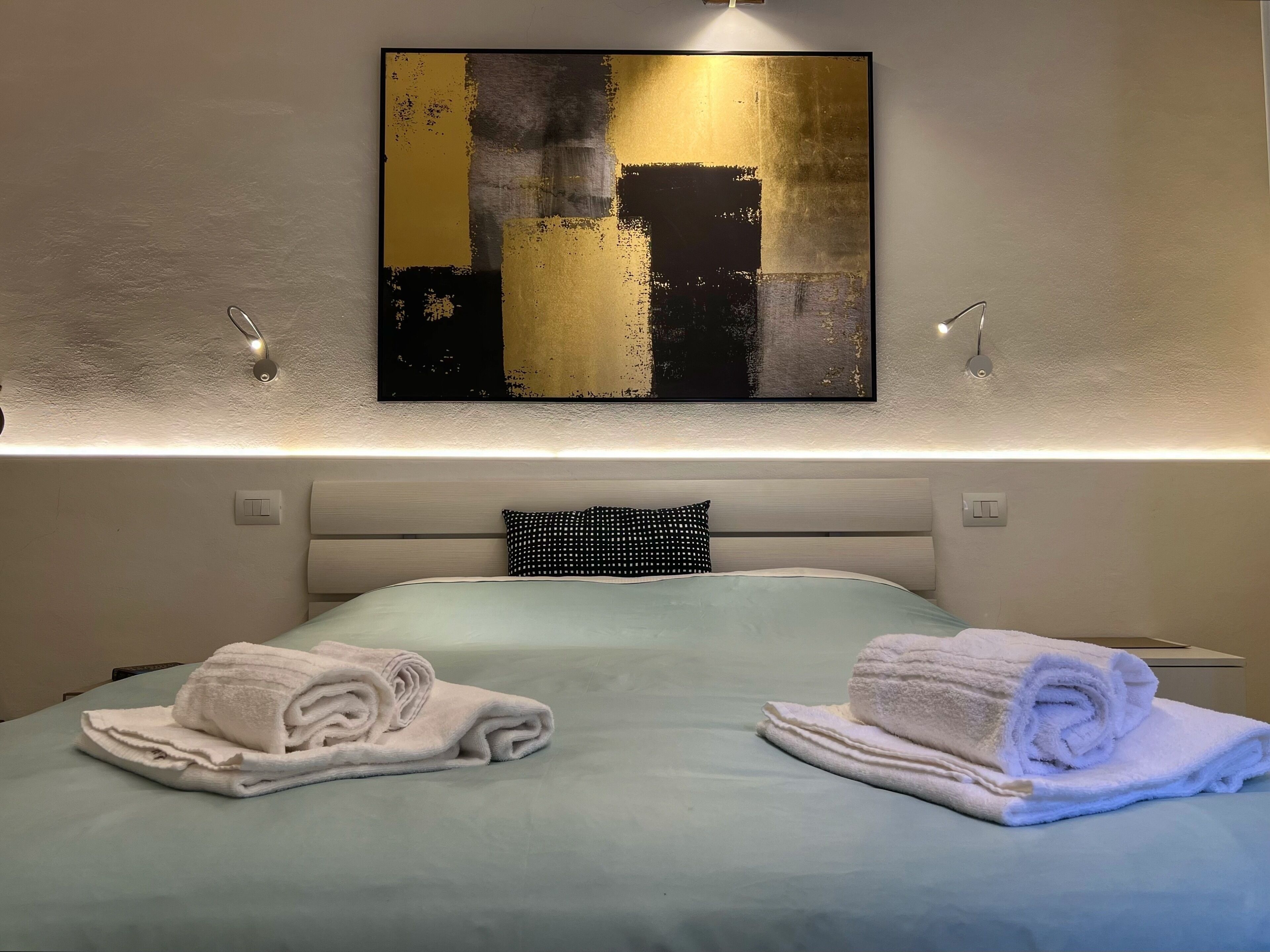 1 chambre, fer et planche à repasser, Wi-Fi gratuit, draps fournis