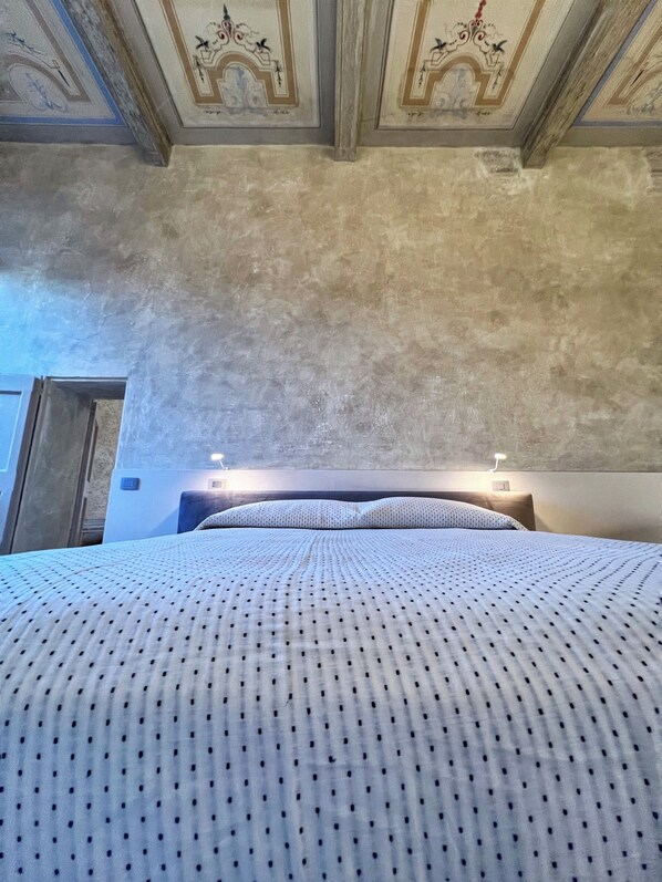 3 chambres, fer et planche à repasser, Wi-Fi gratuit, draps fournis