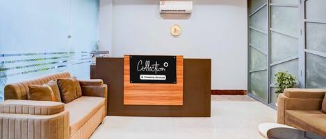 House | Reception