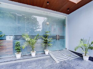 House | Reception