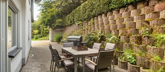 Apartment 'Talblick Sellinghausen' with Mountain View, Private Terrace and Wi-Fi