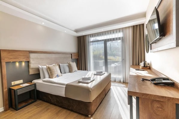 In-room safe, soundproofing, free WiFi