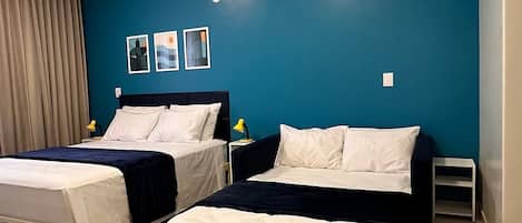 Apartment | Desk, laptop workspace, free WiFi