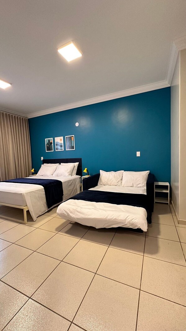 Apartment | Desk, laptop workspace, free WiFi