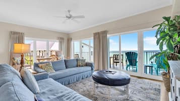 Condo, várias camas (Sago Sands 301) | Área de estar