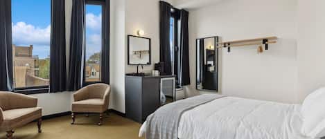 Room, 1 Queen Bed, Non Smoking | Free WiFi