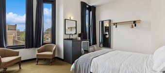 Logan Square SRO Hotel