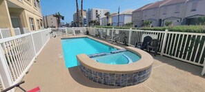 Pool - 3rd Flr Beachview Luxe - Elevator - Pool - BBQ (South Padre Island)
