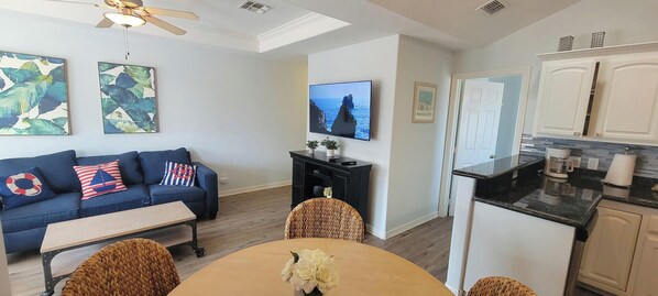 Condo, Multiple Beds, Balcony, Partial Ocean View (Cora Lee Beachview) | Living area