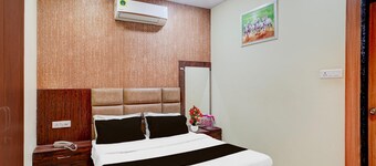 Collection O Deendyal Bus Terminal