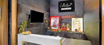 Collection O Deendyal Bus Terminal