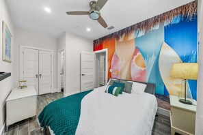 3 bedrooms, desk, iron/ironing board, travel cot