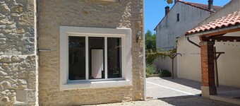 Charming room in montelimar