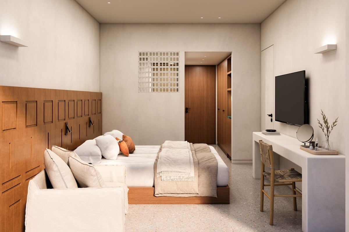 In-room safe, blackout drapes, free WiFi