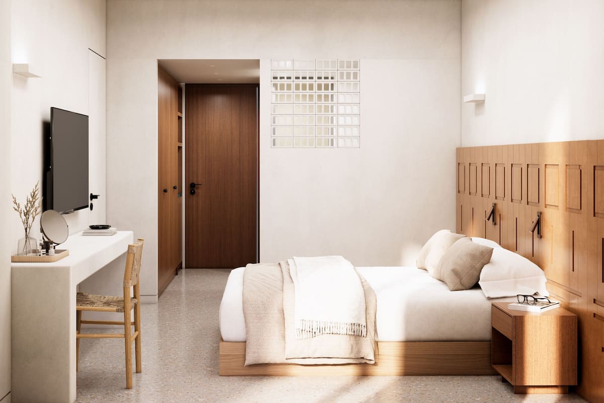 In-room safe, blackout drapes, free WiFi