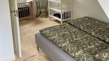 2 bedrooms, iron/ironing board