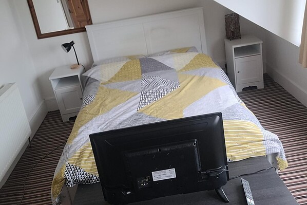 2 bedrooms, free WiFi, bed sheets