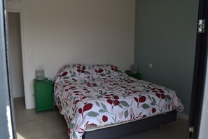 4 Schlafzimmer, Bügeleisen/Bügelbrett, Reisekinderbett, kostenloses WLAN