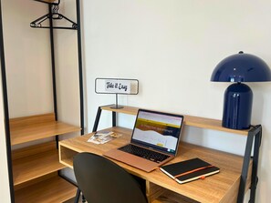 Desk, laptop workspace, free WiFi