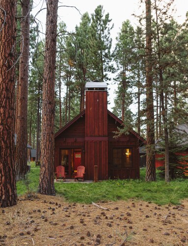 FivePine Lodge & Cabins - Romance Cabin