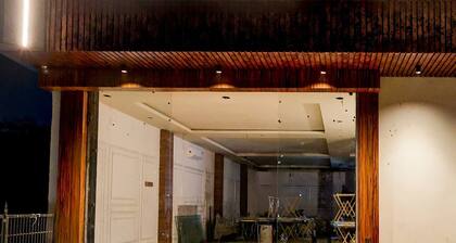 Hotel O Sarai Metro Station