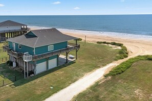 Exterior - A beautiful beachfront home in a quiet neighborhood. (Bolivar Peninsula)