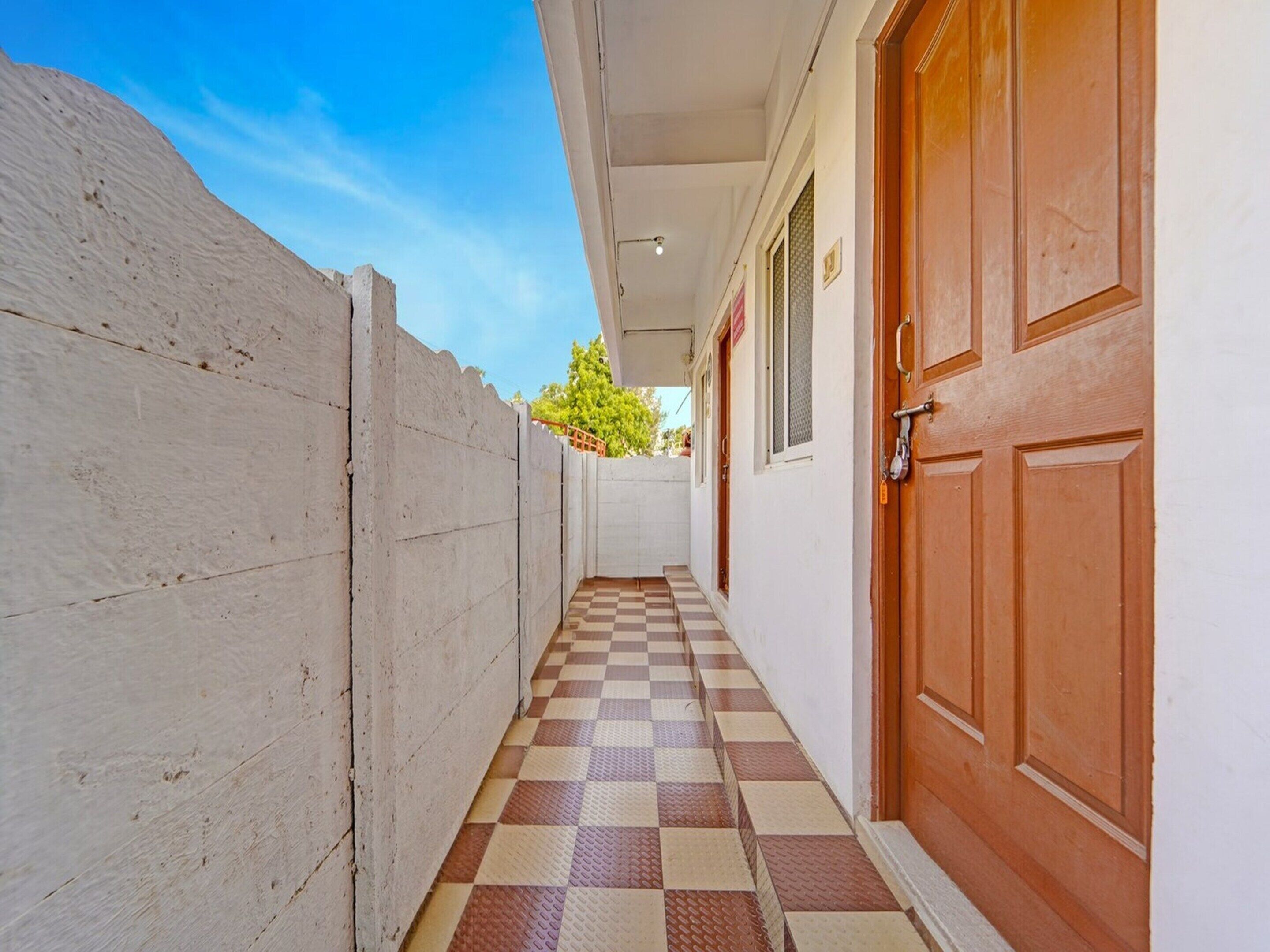 House | Property grounds