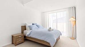 4 bedrooms, desk, iron/ironing board, travel crib