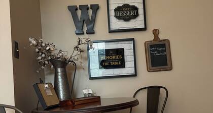 Charming 1-bedroom traditional apartment in enchanting Livingston.