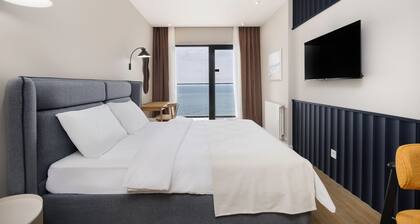 Next White Aparthotel Official