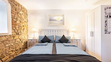 6 Schlafzimmer, Bügeleisen/Bügelbrett, WLAN, Bettwäsche
