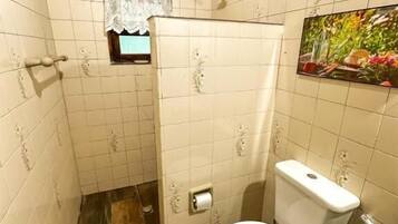 Apartment | Bathroom | Separate tub and shower, free toiletries, towels, soap